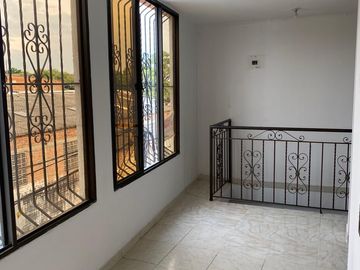 VENDO APARTAMENTO EN EL BARRIO EL TRONCAL
