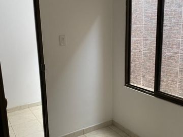 VENDO APARTAMENTO EN EL BARRIO EL TRONCAL