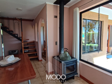 SE VENDE CASA EN MACHALÍ 3D+2B