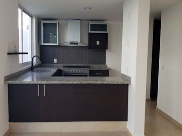 🚀 Juriquilla: Casa con Roof Garden, Seguridad 24/7 y Amenidades de Lujo 🚀 🏡 Tu hogar ideal con espacios amplios, Roof Garden y acceso a amenidades
