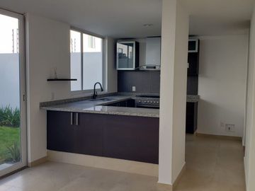 🚀 Juriquilla: Casa con Roof Garden, Seguridad 24/7 y Amenidades de Lujo 🚀 🏡 Tu hogar ideal con espacios amplios, Roof Garden y acceso a amenidades