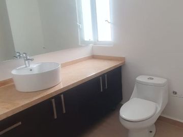 🚀 Juriquilla: Casa con Roof Garden, Seguridad 24/7 y Amenidades de Lujo 🚀 🏡 Tu hogar ideal con espacios amplios, Roof Garden y acceso a amenidades