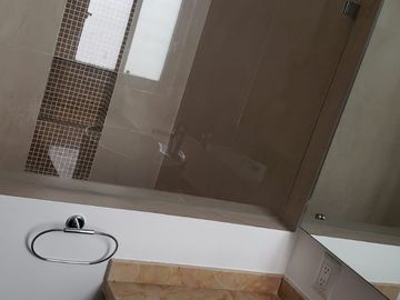 🚀 Juriquilla: Casa con Roof Garden, Seguridad 24/7 y Amenidades de Lujo 🚀 🏡 Tu hogar ideal con espacios amplios, Roof Garden y acceso a amenidades