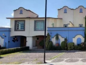 VENTA DE CASA PASEO D LA ASUNCION 266 NORTE CONDOMINIO B FRACCIONAMIENTO RANCHO LAS PALOMAS LLANO GRANDE METEPEC ESTADO DE MEXICO