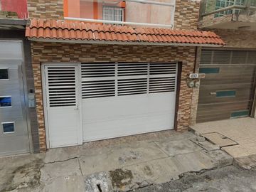 REMATE DE CASA EN EL PUERTO DE VERACRUZ A 10 MINUTOS DEL CENTRO AQUIERE TU PRPIEDAD CON UN 65% DE DESCUENTO