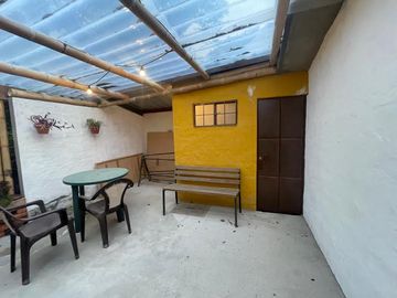 Vendo Casa Quinta en el Guaran gal frente a  Tanda DE Guayllabamba