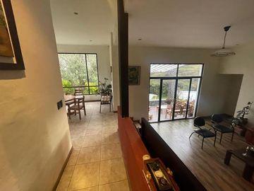 Vendo Casa Quinta en el Guaran gal frente a  Tanda DE Guayllabamba
