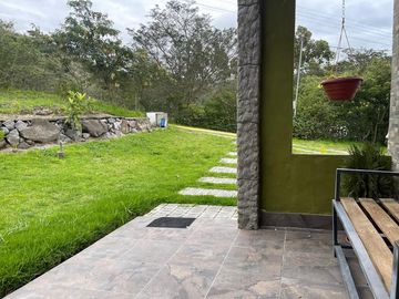 Vendo Casa Quinta en el Guaran gal frente a  Tanda DE Guayllabamba