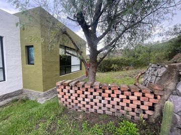 Vendo Casa Quinta en el Guaran gal frente a  Tanda DE Guayllabamba