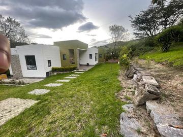 Vendo Casa Quinta en el Guaran gal frente a  Tanda DE Guayllabamba