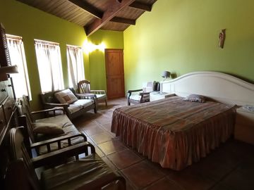 VENTA CASA CHACLACAYO ALT. BANCO NACION 2500M2 MAS 1000 M2 A $500,000 INSUPERABLE
