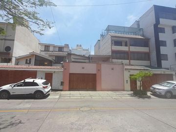 Vendo Casa en Santiago de Surco