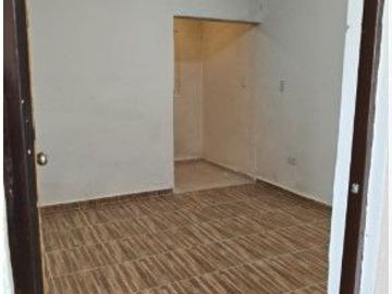 CASA EN VENTA, LOS PINOS, APODACA, 2 PLANTAS,4 RECÁMARAS, 2.5 BAÑOS,  COCHERA DOBLE, COCINA INTEGRAL
