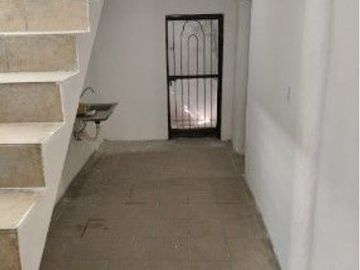 CASA EN VENTA, LOS PINOS, APODACA, 2 PLANTAS,4 RECÁMARAS, 2.5 BAÑOS,  COCHERA DOBLE, COCINA INTEGRAL