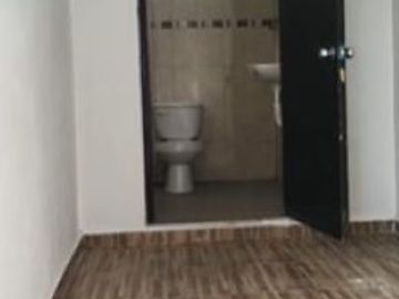 CASA EN VENTA, LOS PINOS, APODACA, 2 PLANTAS,4 RECÁMARAS, 2.5 BAÑOS,  COCHERA DOBLE, COCINA INTEGRAL