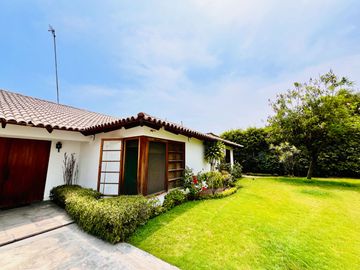 Casa en venta Calle Ibiza un piso en buen estado