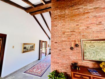Casa en venta Calle Ibiza un piso en buen estado