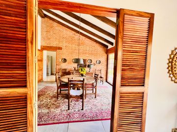 Casa en venta Calle Ibiza un piso en buen estado