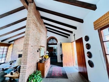 Casa en venta Calle Ibiza un piso en buen estado