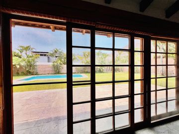 Casa en venta Calle Ibiza un piso en buen estado