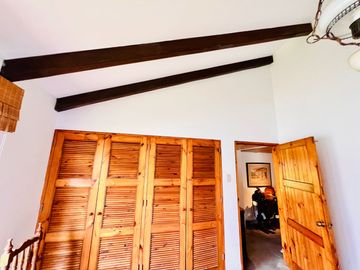 Casa en venta Calle Ibiza un piso en buen estado