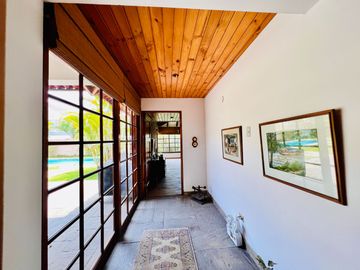 Casa en venta Calle Ibiza un piso en buen estado