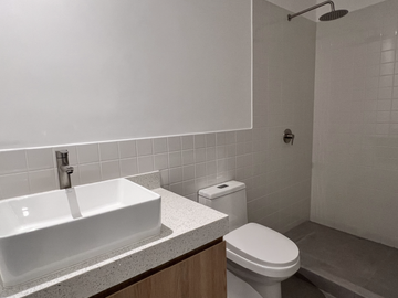 Vendo Departamento  de Estreno en Miraflores!                     Entrega Inmediata .