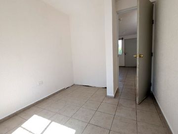 Casa en VENTA en Querétaro ¡Valle de Santiago, dentro de condominio!