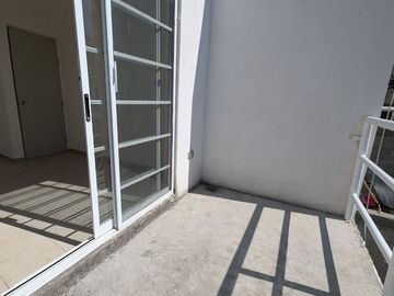 Casa en VENTA en Querétaro ¡Valle de Santiago, dentro de condominio!