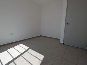 Casa en VENTA en Querétaro ¡Valle de Santiago, dentro de condominio!