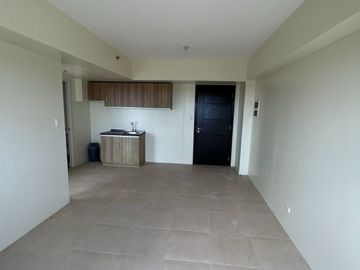 Serin West Tagaytay Tower 2 – Your Dream 1-BR Condo with Dedicated Parking Awaits!