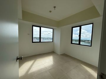 Serin West Tagaytay Tower 2 – Your Dream 1-BR Condo with Dedicated Parking Awaits!