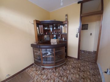 Quilpué. Tradicional y amplia casa en barrio residencial.