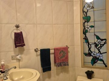 EXCLUSIVA CASA EN LA MOLINA VIEJA – AMPLIA, ILUMINADA Y CON EXCELENTES ACABADOS