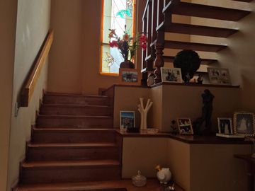 EXCLUSIVA CASA EN LA MOLINA VIEJA – AMPLIA, ILUMINADA Y CON EXCELENTES ACABADOS