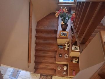 EXCLUSIVA CASA EN LA MOLINA VIEJA – AMPLIA, ILUMINADA Y CON EXCELENTES ACABADOS