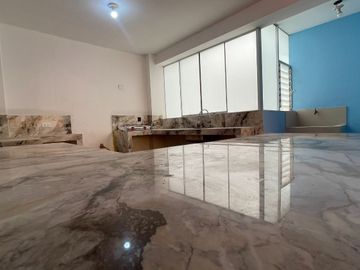SE VENDE EDIFICIO - COMAS