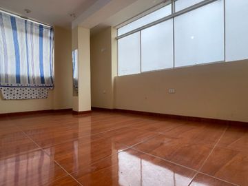 SE VENDE EDIFICIO - COMAS
