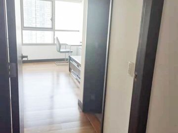 FIRE SALE🔥 The Residences at Greenbelt San Lorenzo Tower 123 sqm with Parking and Balcony near Greenbelt Mall **direct buyers only**