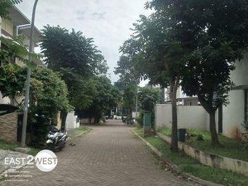 Dijual Rumah Murah Cluster Lunaire Serpong Tangerang Selatan Bagus Lokasi Strategis Dekat Pintu Tol