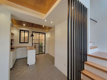 VERMONT PARK BRAND NEW HOUSE