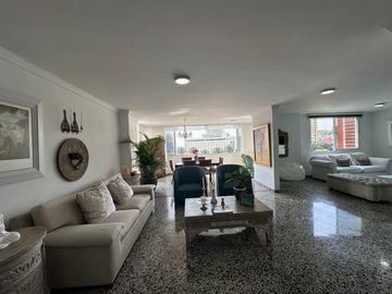 Venta Exclusiva de Apartamento en el Corazón del Barrio Centenario, Oeste de Cali, Colombia