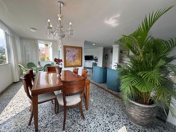 Venta Exclusiva de Apartamento en el Corazón del Barrio Centenario, Oeste de Cali, Colombia