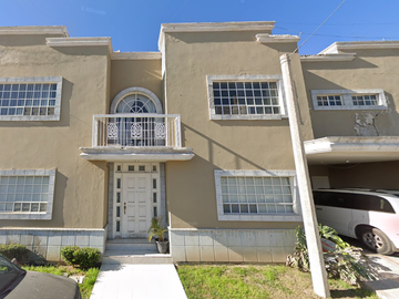 CASA EN VENTA, !! EXELENTE PROPIEDAD DE REMATE, YA ADJUDICADA¡¡- Apartado 1005, Residencial Campestre La Rosita, Torreón, La Rosita, Torreón, Coahuila