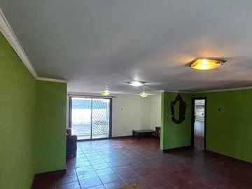 METRO LAGUNA SUR, PUDAHUEL SUR, CASA 2 pisos EN POESIA, VILLA JUAN GUZMAN CRUCHAGA.