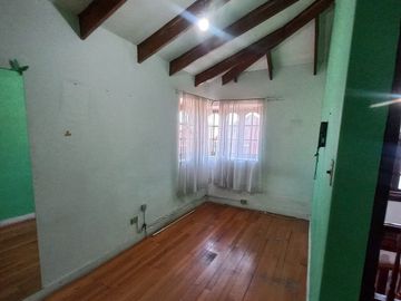 METRO LAGUNA SUR, PUDAHUEL SUR, CASA 2 pisos EN POESIA, VILLA JUAN GUZMAN CRUCHAGA.