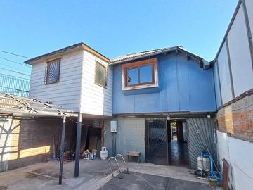 METRO LAGUNA SUR, PUDAHUEL SUR, CASA 2 pisos EN POESIA, VILLA JUAN GUZMAN CRUCHAGA.