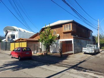 METRO LAGUNA SUR, PUDAHUEL SUR, CASA 2 pisos EN POESIA, VILLA JUAN GUZMAN CRUCHAGA.
