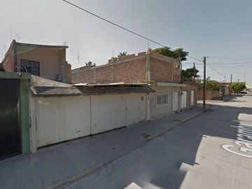PC VENTA DE CASA EN RECUPERACION HOPOTECARIA EN EL BOSQUE	Celaya	Guanajuato