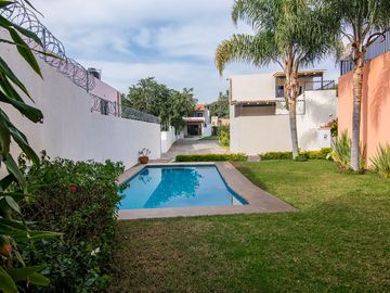 Linda casa en las Jacarandas, Riberas del pilar